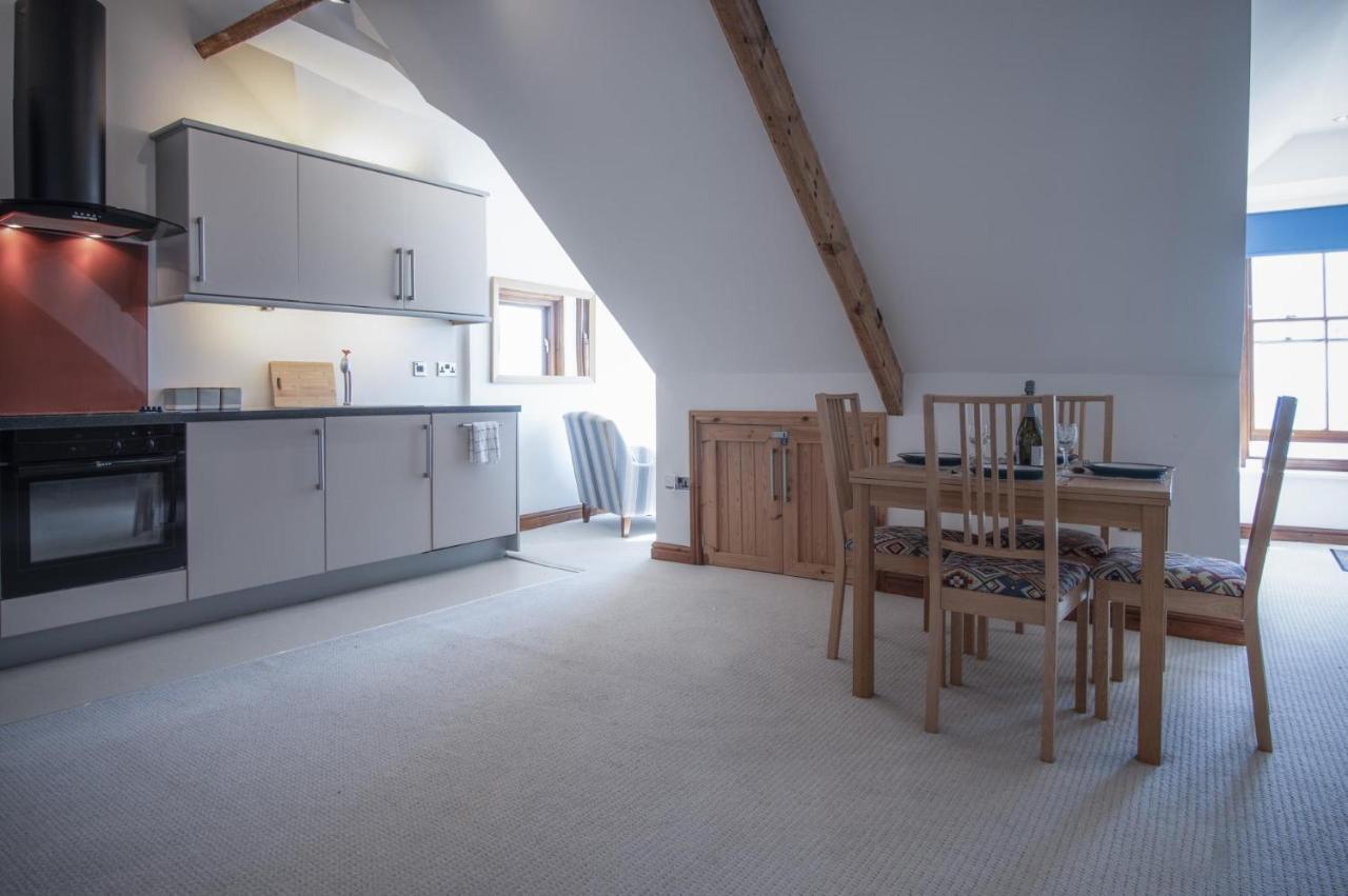 The Nest - 1 Bedroom Apartment - Tenby Exterior photo