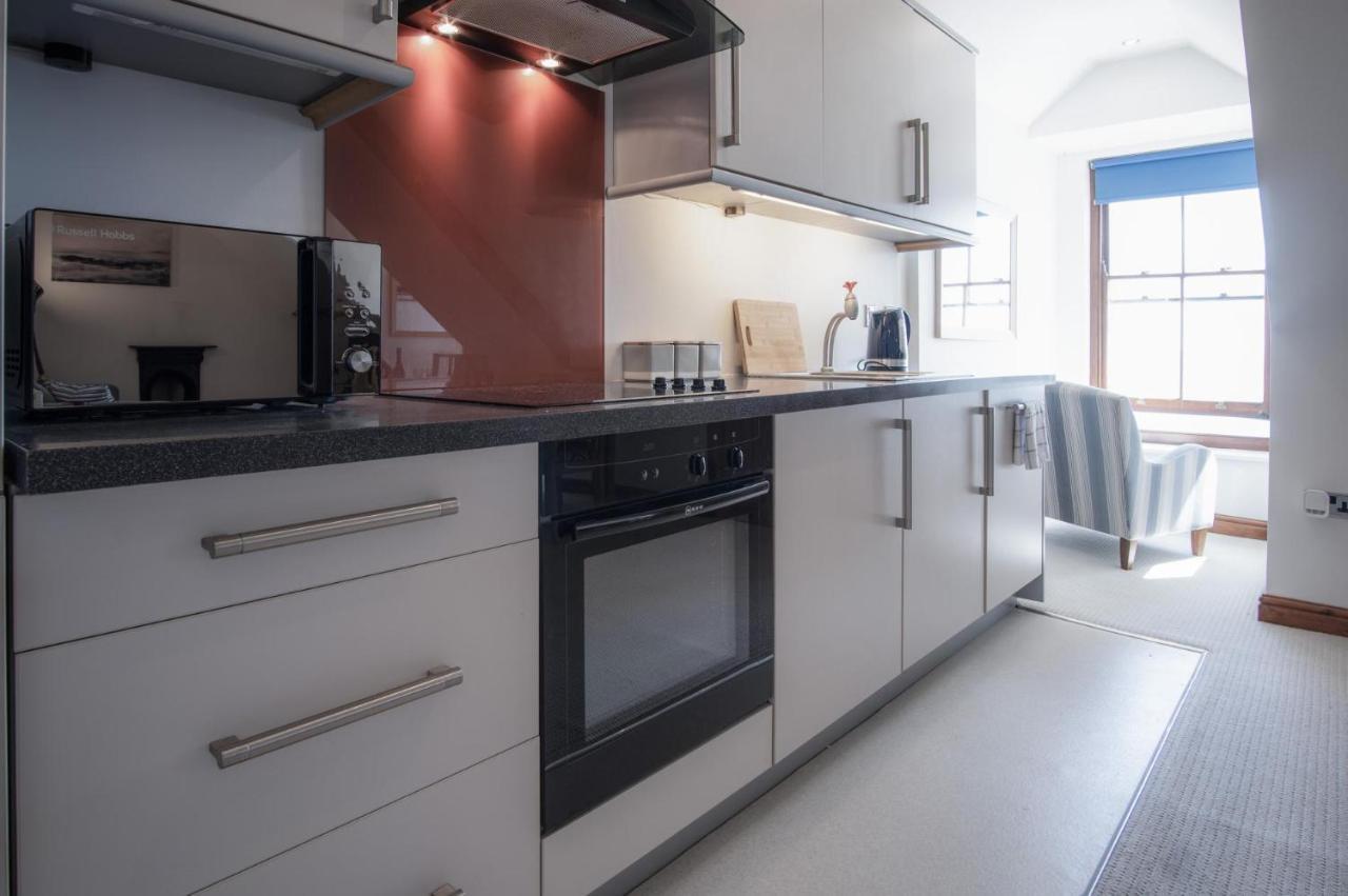 The Nest - 1 Bedroom Apartment - Tenby Exterior photo
